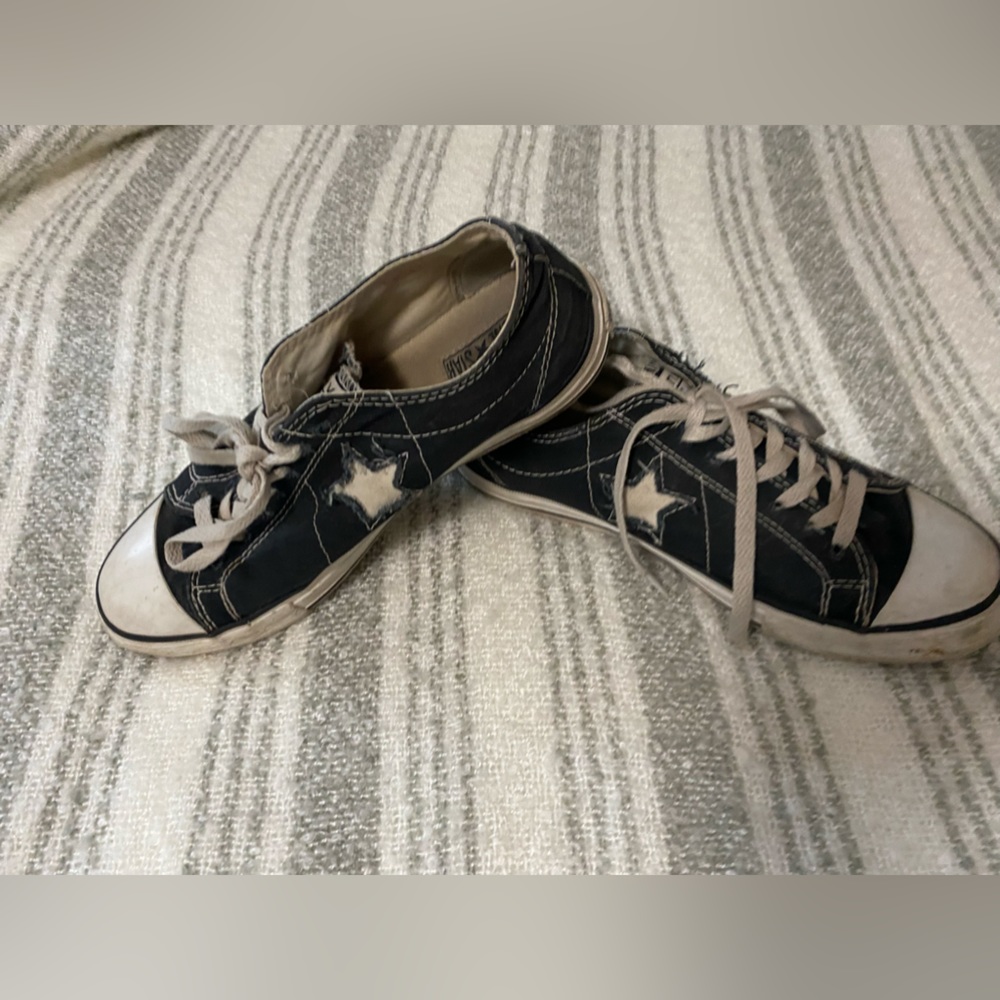 super rare converse one star ⭐️ size 9 in wmns